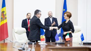 Выплата компенсаций и установка умных счетчиков: Италия предоставит Молдове 10 млн евро