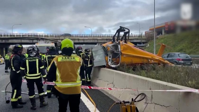 /VIDEO/ Accident aviatic în Spania: Un elicopter s-a prăbușit pe o autostradă de lângă Madrid
