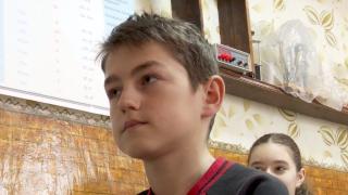 /VIDEO/ Luptă pentru viață: Un copil de 12 ani are nevoie de 20.000 de euro pentru transplant de rinichi