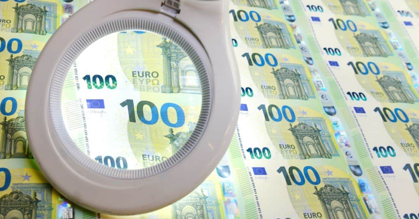 UE limitează plățile în numerar la 10.000 de euro. PE a adoptat noi norme pentru combaterea spălării banilor 