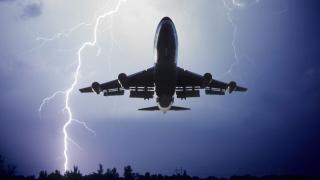 Mărturiile unei moldovence, pasageră în avionul lovit de fulger: „Noi am auzit. A fost stresant”