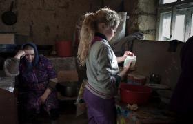 /ВИДЕО/ Помощь для уязвимых: в Молдове планируют втрое увеличить число специалистов в соцсфере 