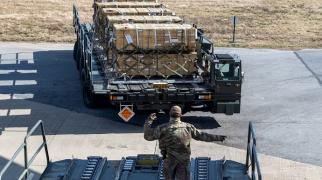 Пентагон: Первая партия военной помощи Украине будет отправлена в ближайшие дни