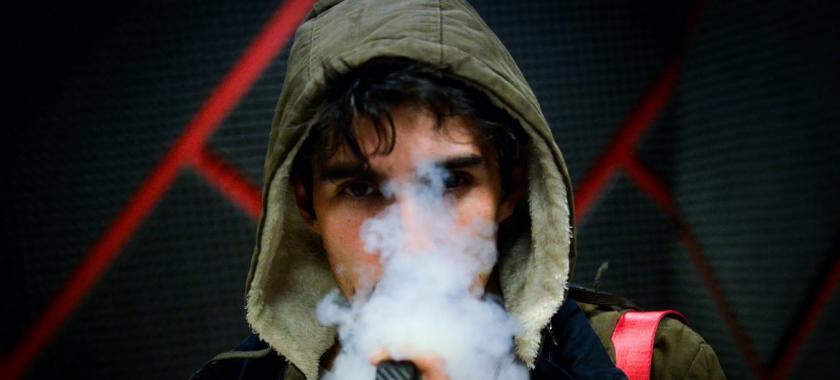 Consumul de alcool și nicotină în rândul adolescenților din Europa, în creștere. OMS îndeamnă la măsuri preventive
