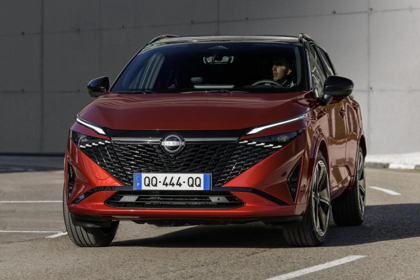 Premieră europeană: Noul Nissan Qashqai facelift a devenit mai arătos și mai modern