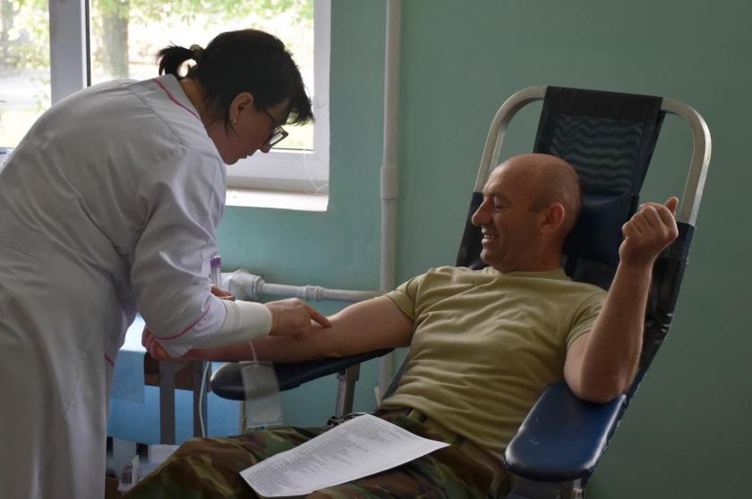 /FOTO/ Peste 400 de militari ai Armatei Naționale s-au alăturat campaniei de donare a sângelui 