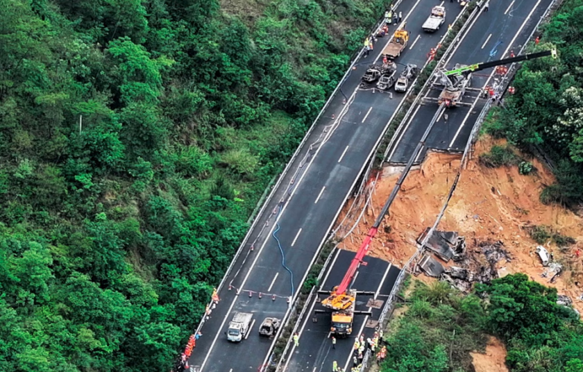 В Китае обрушилась автомагистраль - 19 погибших 