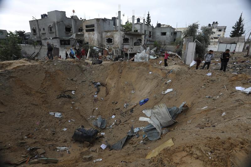 /VIDEO/ Atac după ordinul de evacuare: Israelul bombardează două cartiere din Rafah