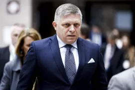 Premierul slovac, împușcat după o întâlnire guvernamentală, a fost operat cu succes! Care este starea de sănătate a lui Fico