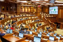 /ВИДЕО/ Парламент Молдовы осудил депортацию Россией украинских детей