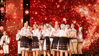 /VIDEO/ Ansamblul „Hecenii”, pe podium în finala „Românii au Talent”: A luat locul 3 și premiul de 10 mii de euro