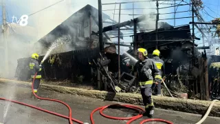 /ФОТО/ Сложный пожар в центре Кишинева: горел частный дом