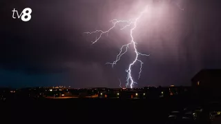 /HARTĂ/ Alertă de vreme rea în jumătate de țară! Se așteaptă ploi, fulgere și vânt puternic. Perioada vizată