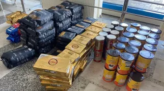 Cafea adusă din Italia, confiscată la vamă. Unde au găsit ascuns vameșii lotul comercial