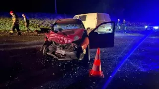 Un mort și 3 răniți: Două mașini s-au ciocnit violent la Drochia. Cine s-ar face vinovat de accident