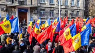 /FOTO/ Protest în fața CEC: Membrii și simpatizanții PSRM nu recunosc rezultatul alegerilor prezidențiale