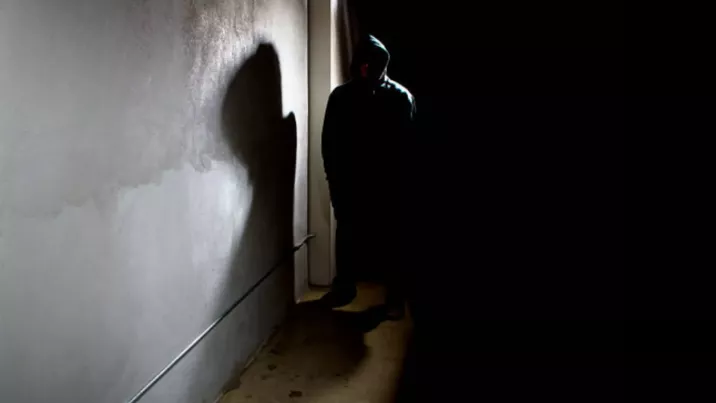 /VIDEO/ Cine este bărbatul suspectat de crime în serie la Beriozchi: Un polițist, infiltrat în gospodăria lui