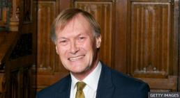 Депутат британского парламента скончался от ножевых ранений во время встречи с избирателями