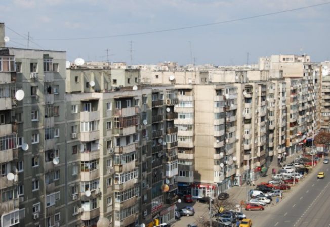 /GRAFIC/ Câte camere au casele moldovenilor