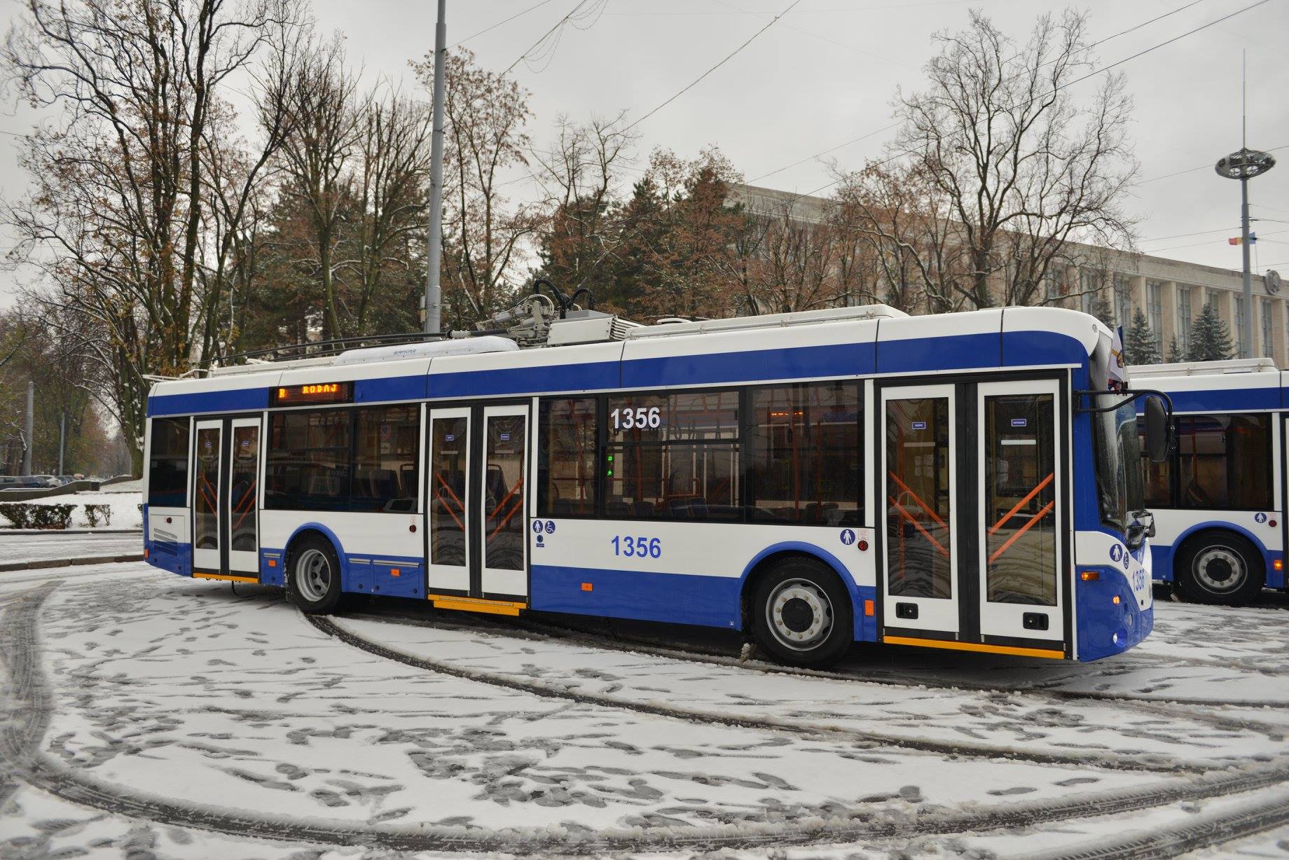 Местоположение троллейбуса. Кишинев транспорт 2022. Транспорт Кишинев маловато. Regia Electric transport.