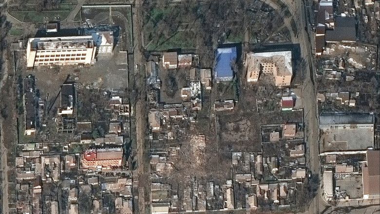 Observe Subdivide For a day trip TV8.md - Imagini din satelit: Gropi comune săpate la periferia  Mariupolului. Sunt cel puțin 200 de morminte noi
