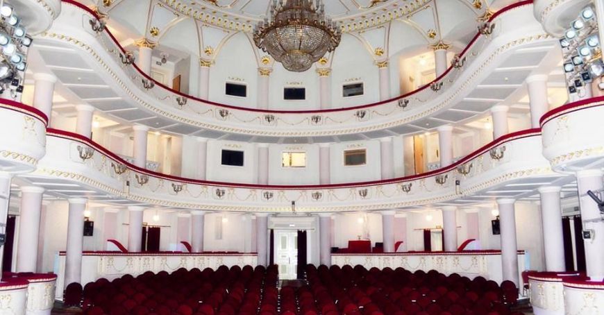 news-category-la-teatre-si-muzee-intrarea-este-permisa-cu-certificat-de-vaccinare-si-acte-de-identitate-in-ce-masura-sunt-respectate-rigorile