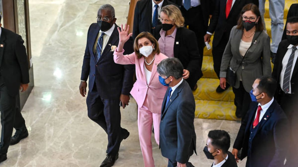 arbatmedia-nensi-pelosi-pokinula-stolicu-taivanya-326616-26-20