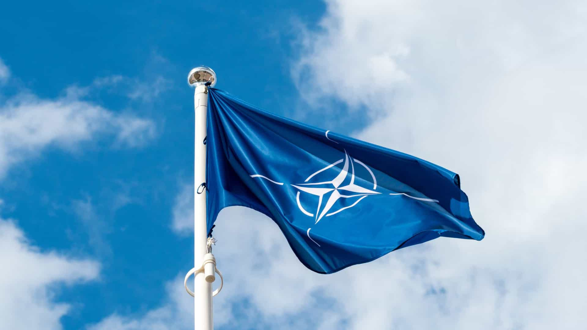 /VIDEO/ Semnal de alarmă pentru NATO: SUA vrea reconfigurarea prezenței militare în Europa