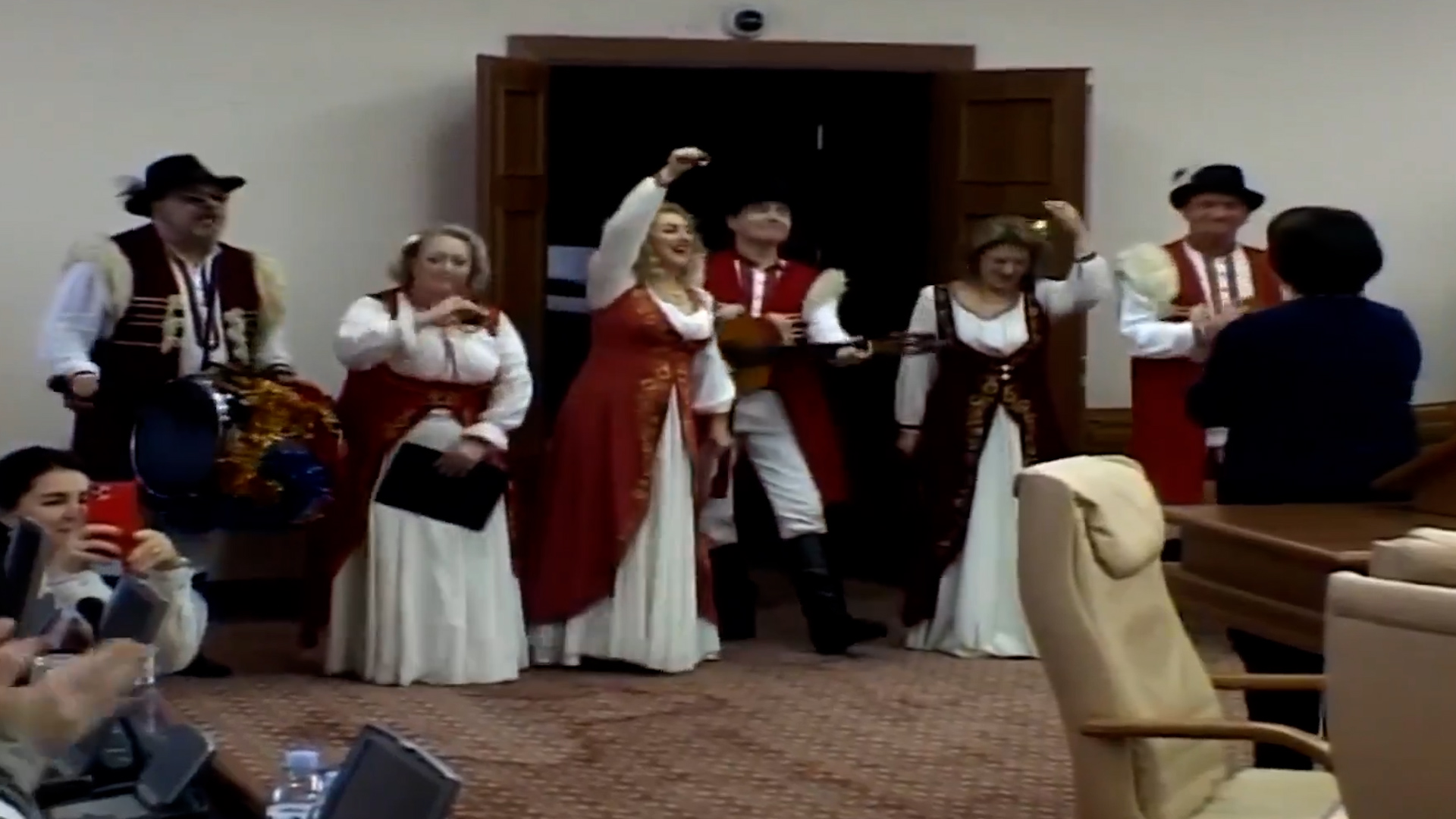 youtube_25.02_44_25_04.Still138