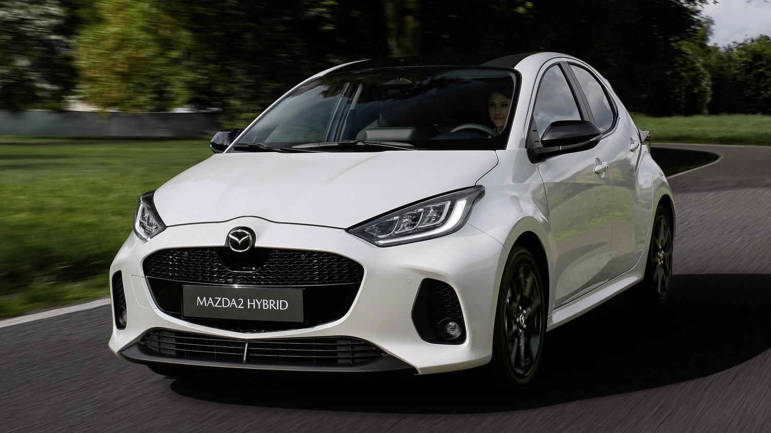 TV8.md Compacta Mazda2 Hybrid a fost actualizată pentru anul 2024