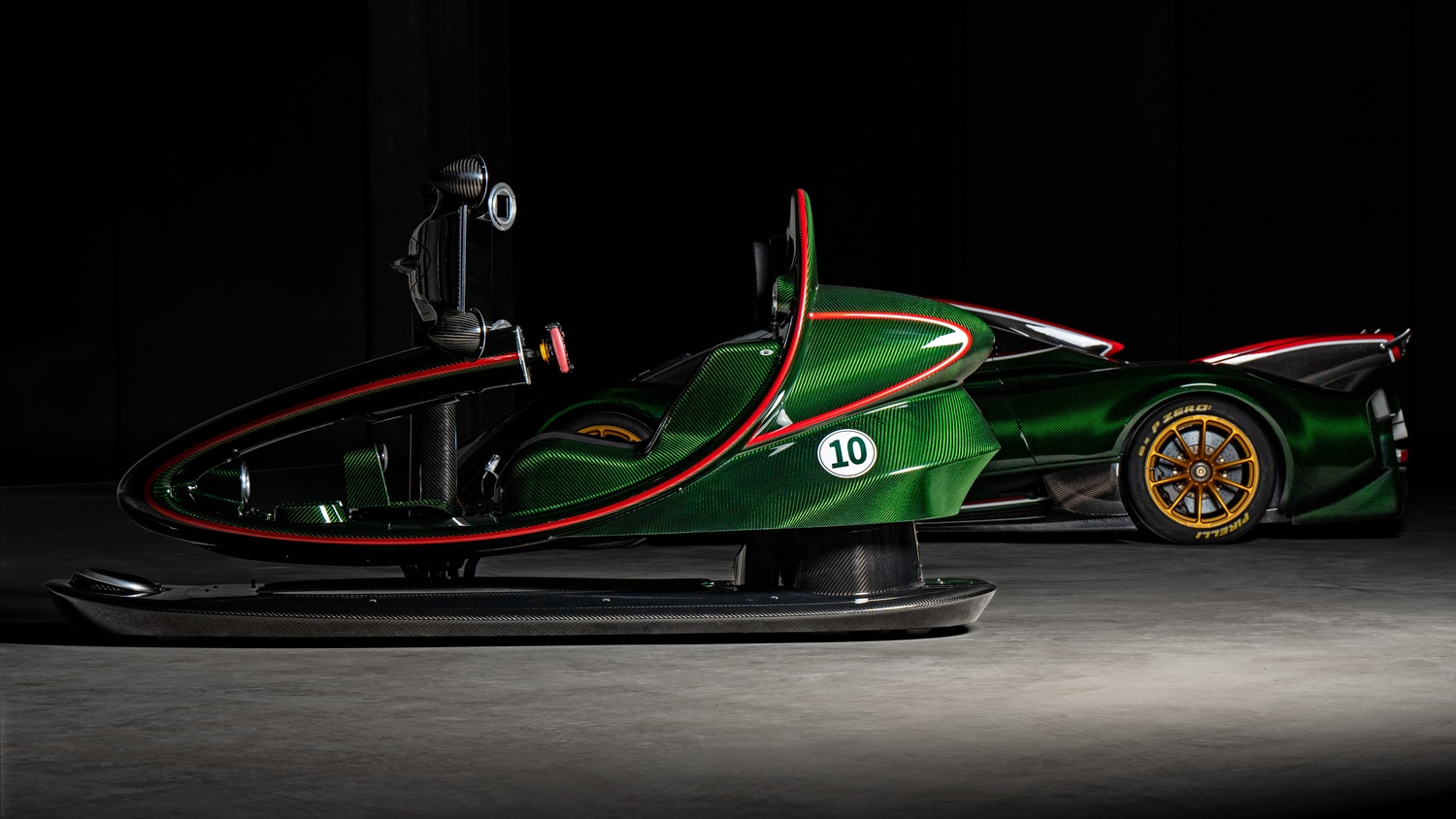 TV8.md - Cel mai ieftin ”Pagani” are un singur loc, însă nu are roți și ...