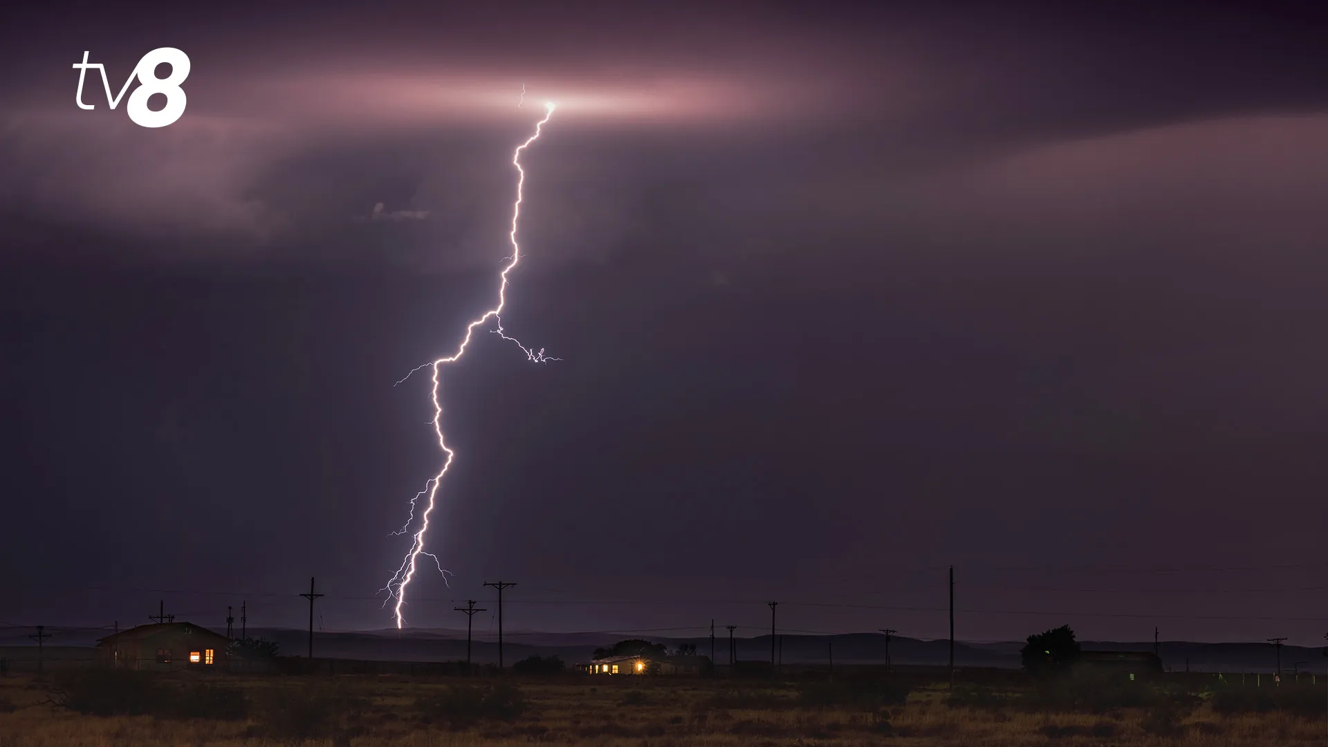 /METEO/ Vremea azi, 12 iunie 2026: Ploi și descărcări electrice în toată țara. Temperaturile scad