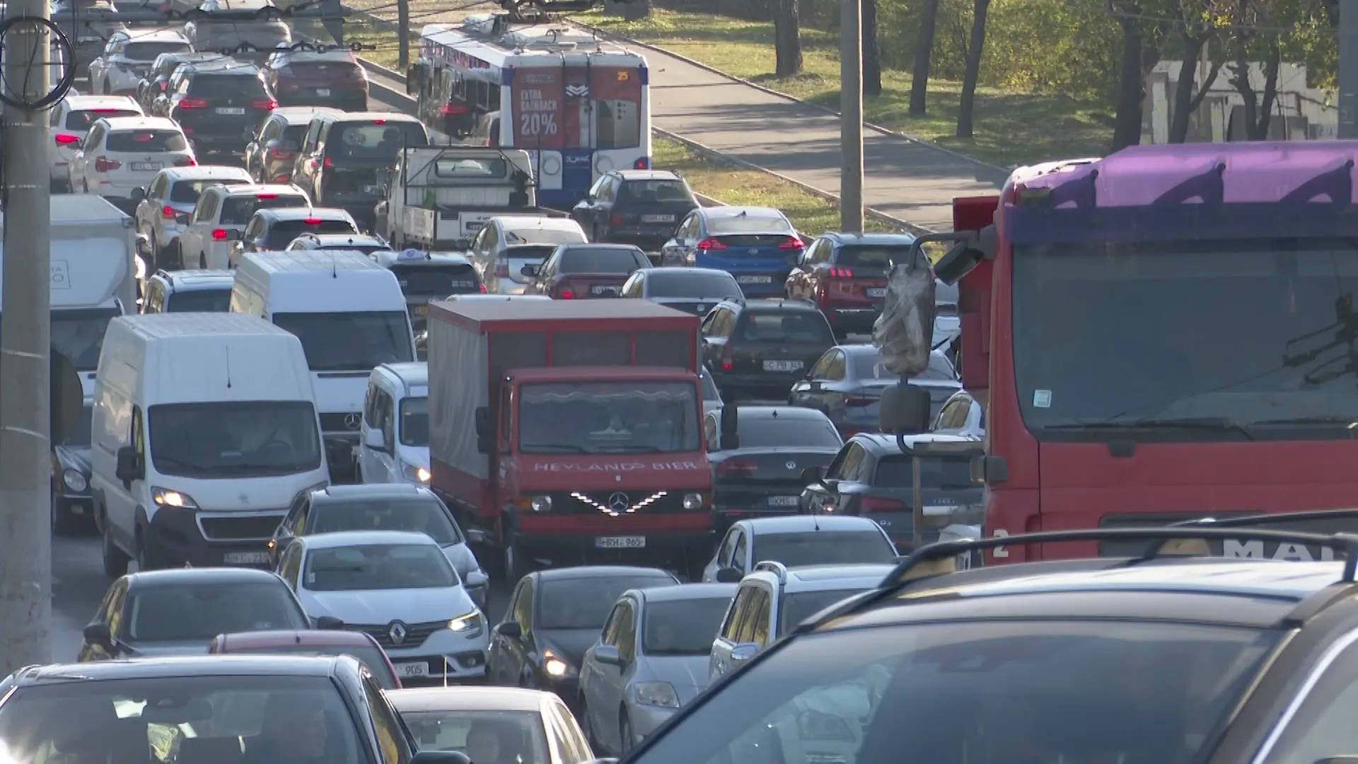 n771468v6_AMBUTEIAJE CAPITALĂ.mxf.00_00_00_00.Still001