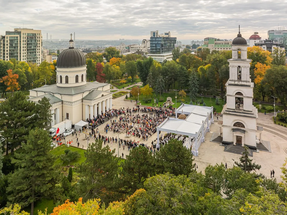храм