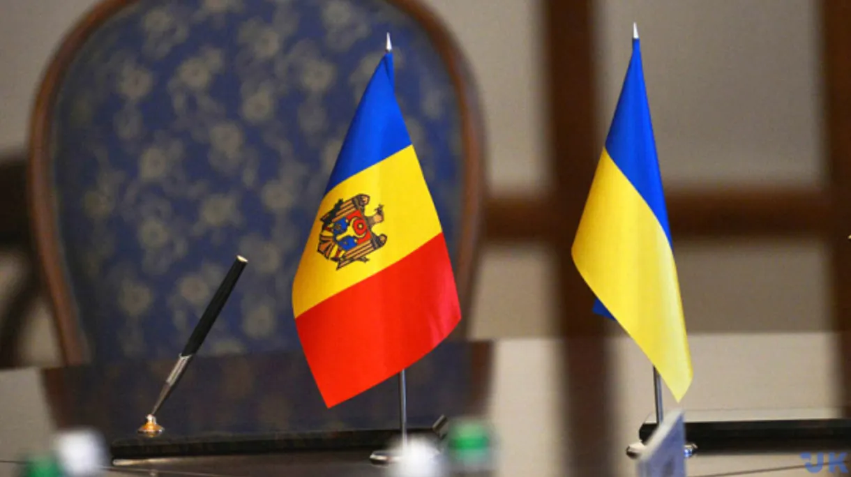 молдова украина флаги