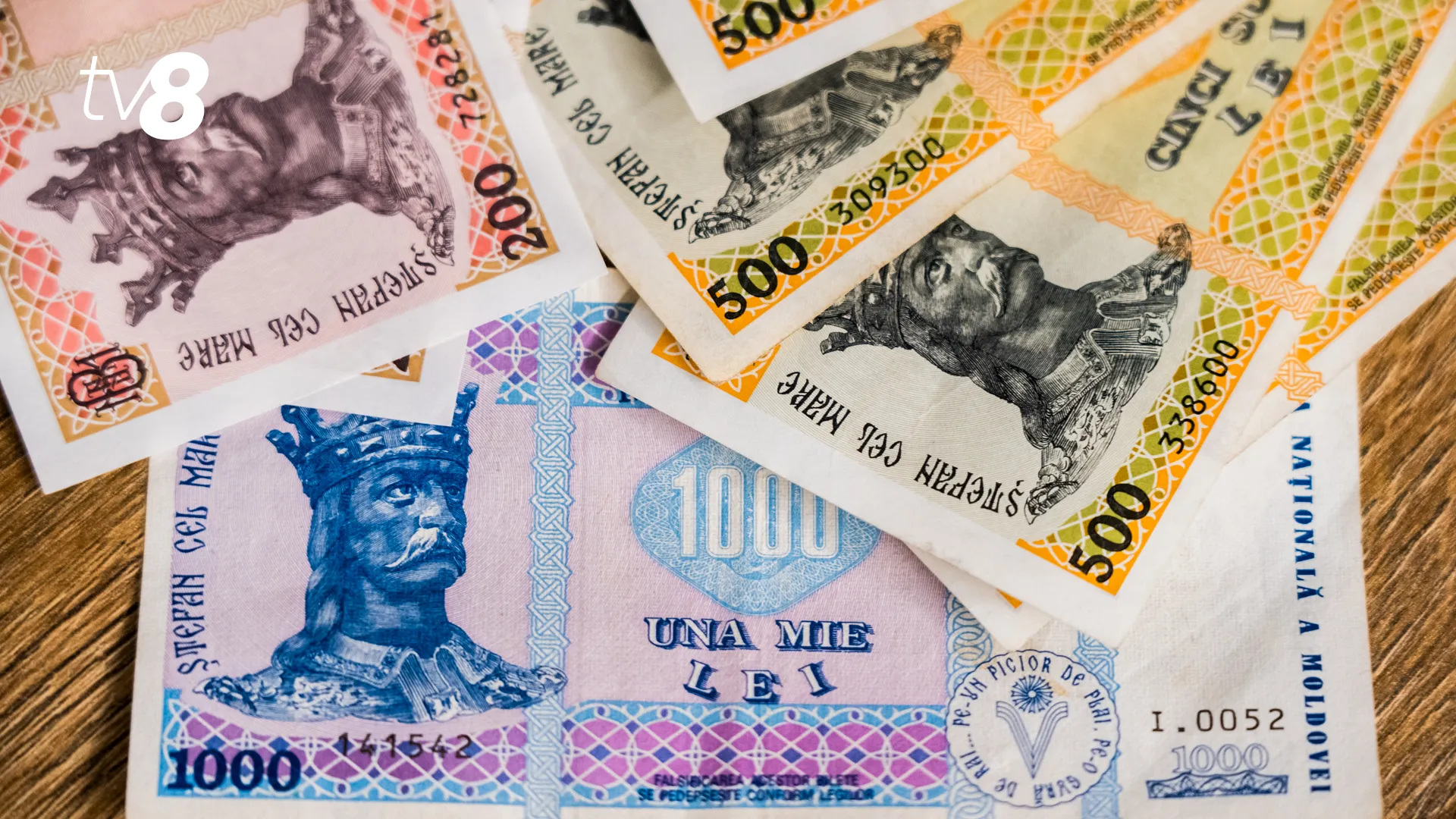 Bani pentru voturi: Un bărbat riscă o amendă de până la 20 de ori mai mare decât mita