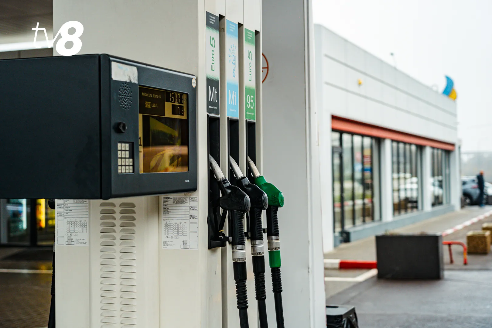 BENZINA MOTORINA BENZINARIE-14