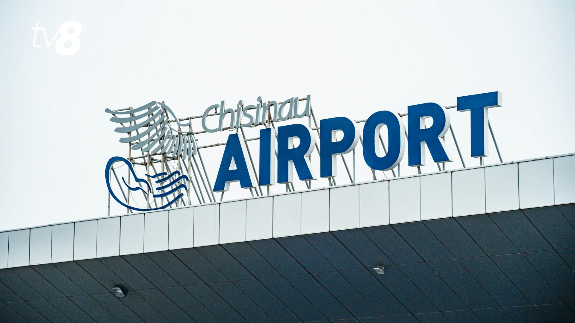 /DOC/ Site de peste 4 milioane de lei? Aeroportul Chișinău a lansat o licitație de modernizare a platformei online