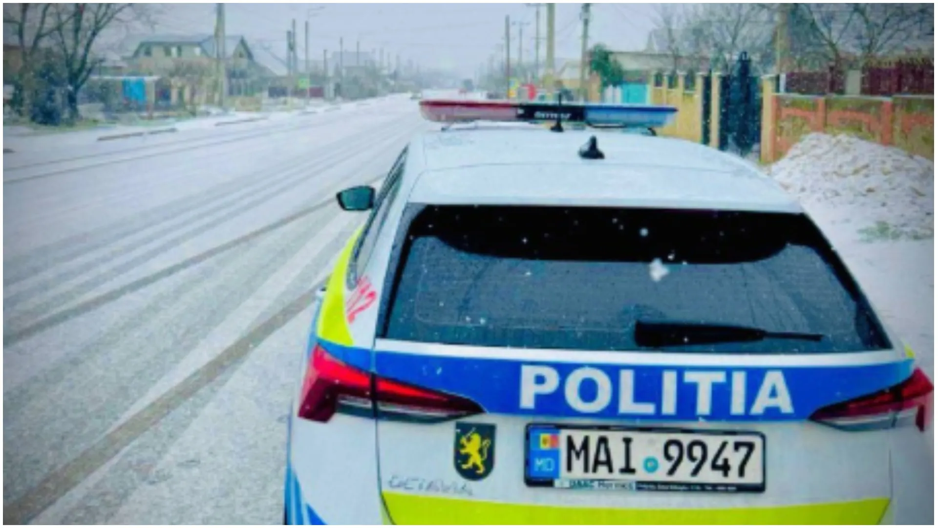 Accident cu sania la Călărași: O copilă de 7 ani a ajuns sub roțile unei mașini de poliție