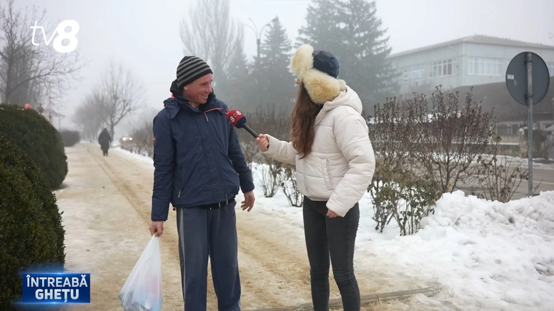 /PROMO/ „Cât pe ce să-mi rup gâtul!” Cum reușesc oamenii să facă față vremii extreme - de la 20:00, la „Întreabă Ghețu”