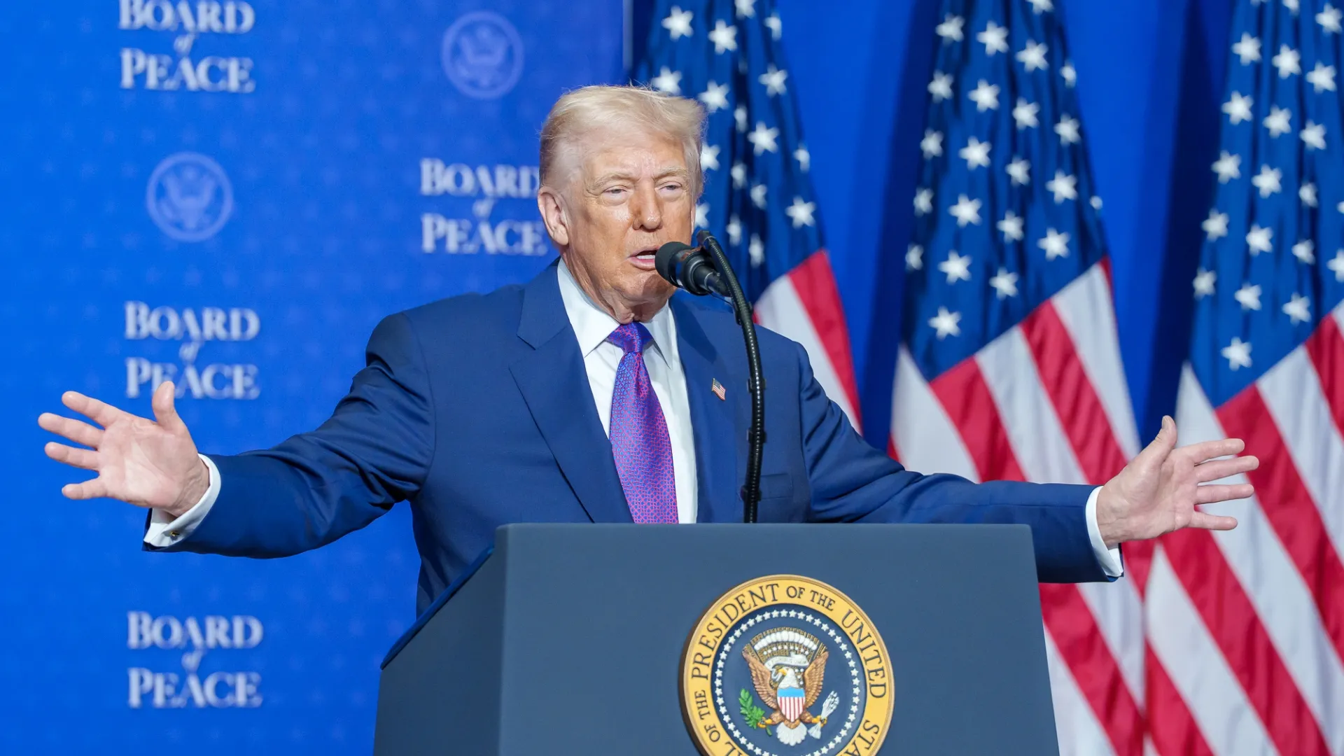 /VIDEO/ Concluzii de la Consiliul Păcii: Bani pentru reconstrucția Gazei, somnul lui Trump și promisiunea privind Ucraina