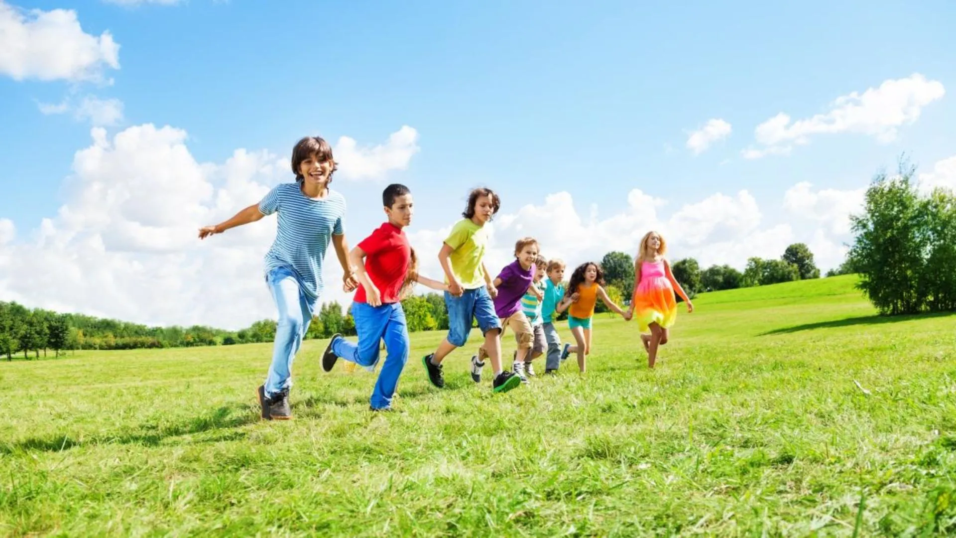 Trei zile până la vacanța de primăvară 2026: Cât se vor odihni elevii din Moldova