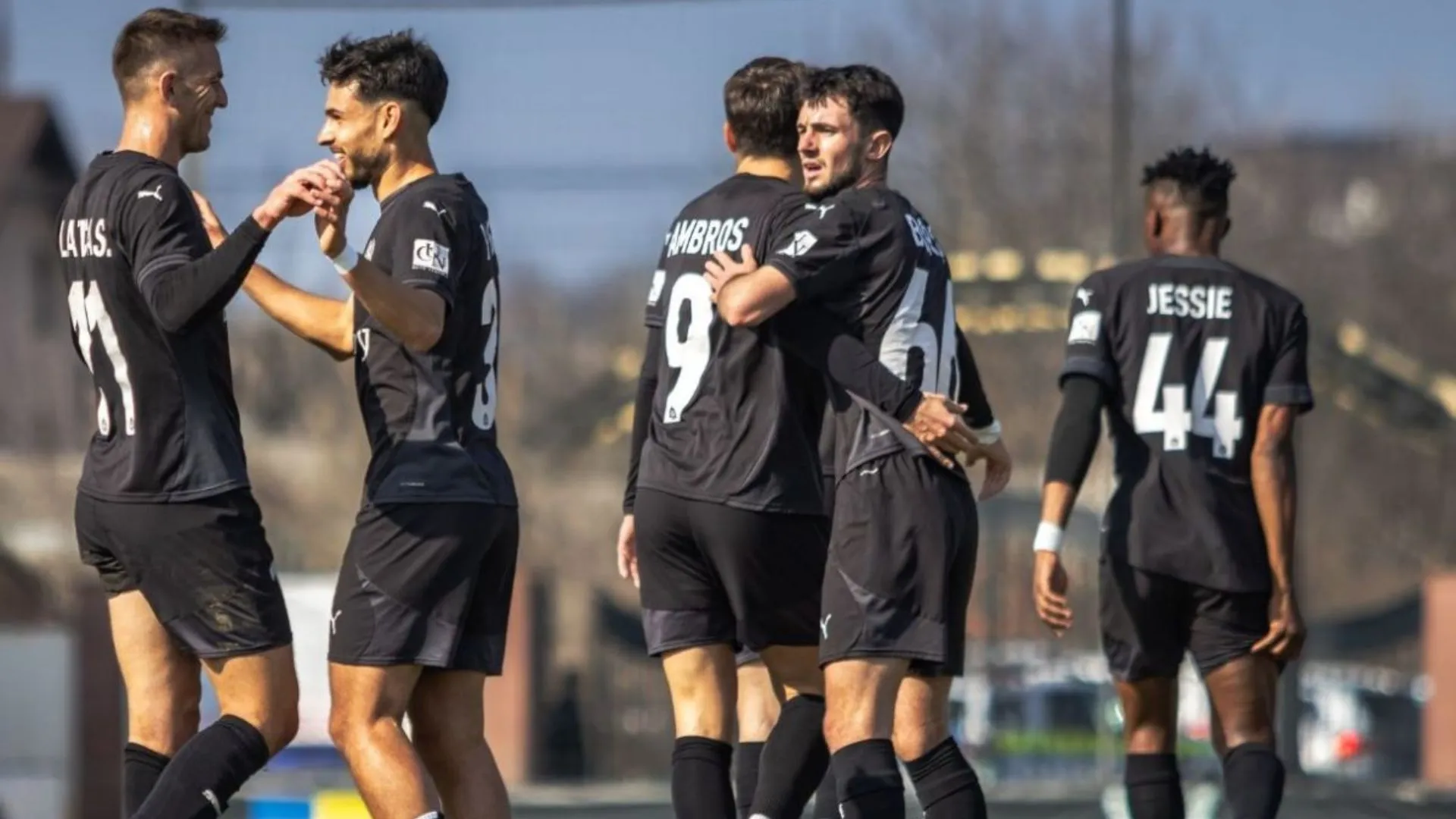 S-a dat startul play-off-ului campionatului intern de fotbal: Petrocub conduce clasamentul