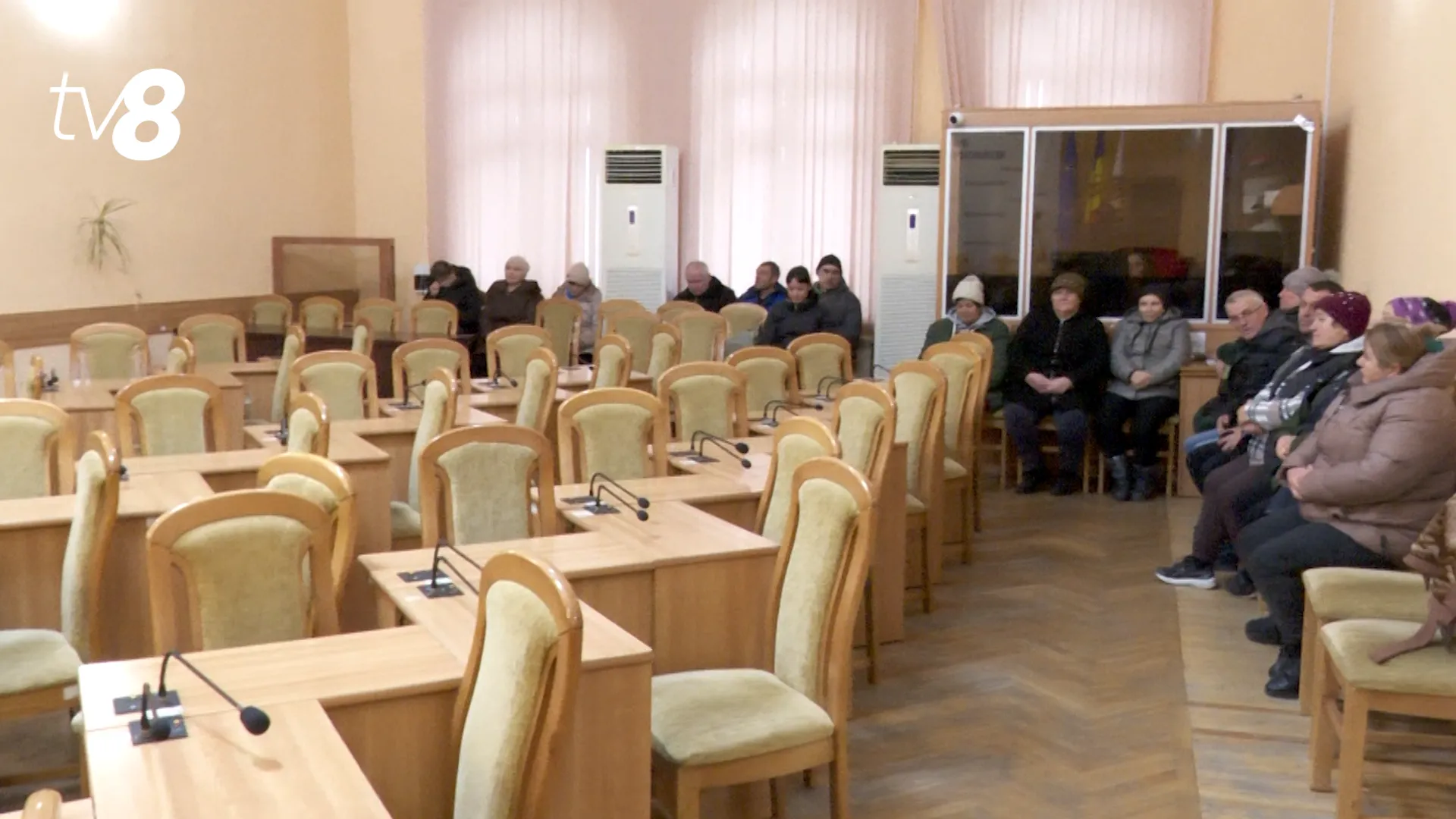 /VIDEO/ Încă o ședință eșuată la CMC: Sala s-a golit aproape pe jumătate în mai puțin de 10 minute