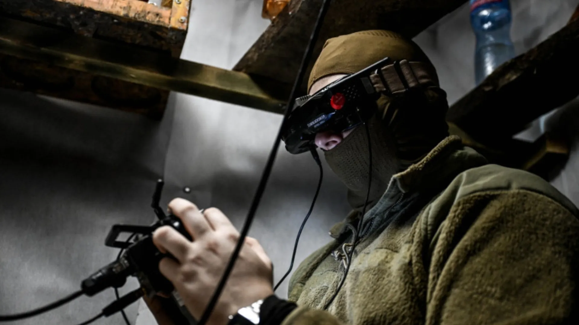 /VIDEO/ Cisterne de combustibil distruse în Lugansk: Momentul în care dronele ucrainene lovesc sisteme de rachete rusești