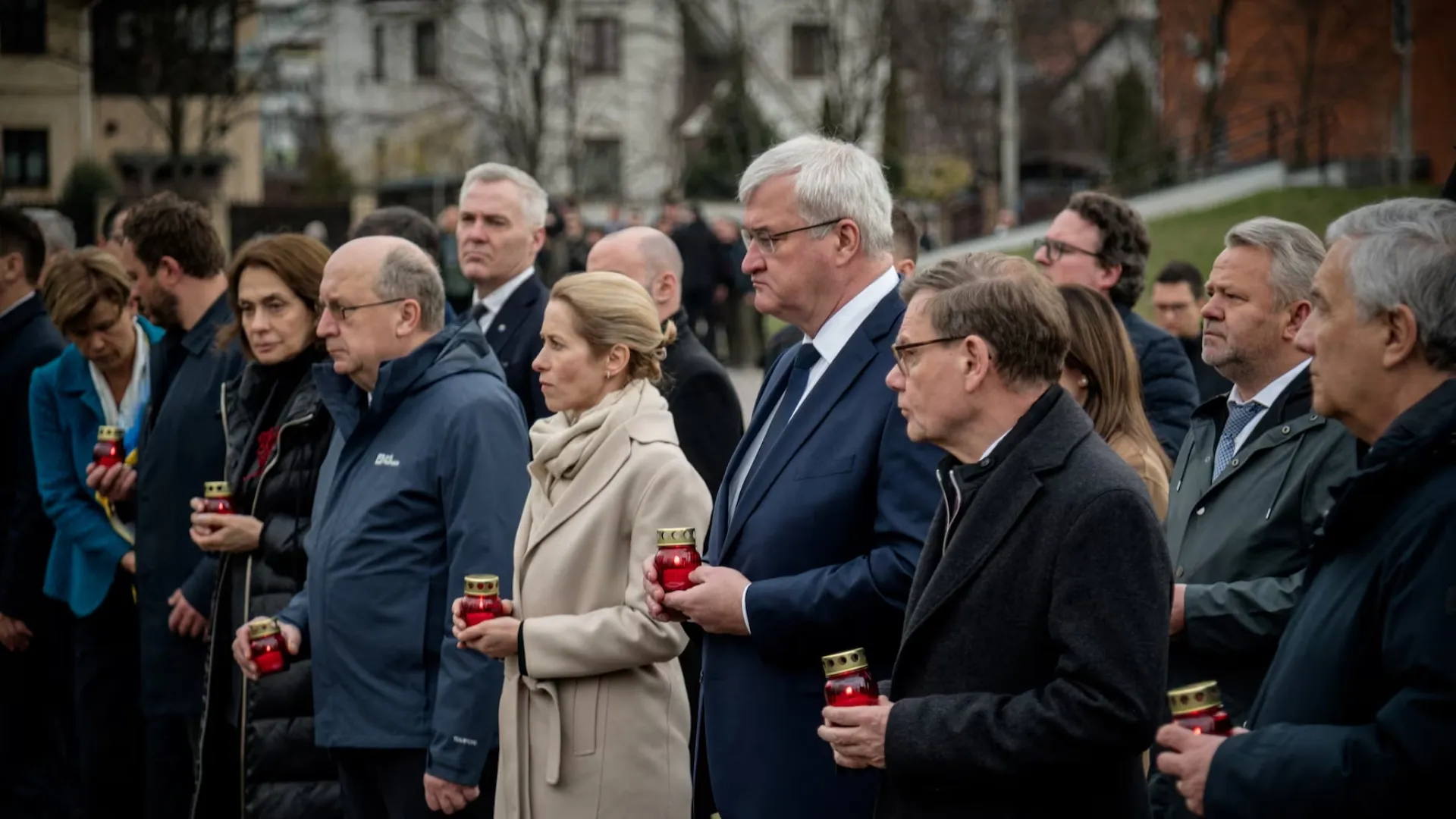 /VIDEO/ Patru ani de la masacrul de la Bucea: Oficiali europeni au comemorat victimele la Kiev