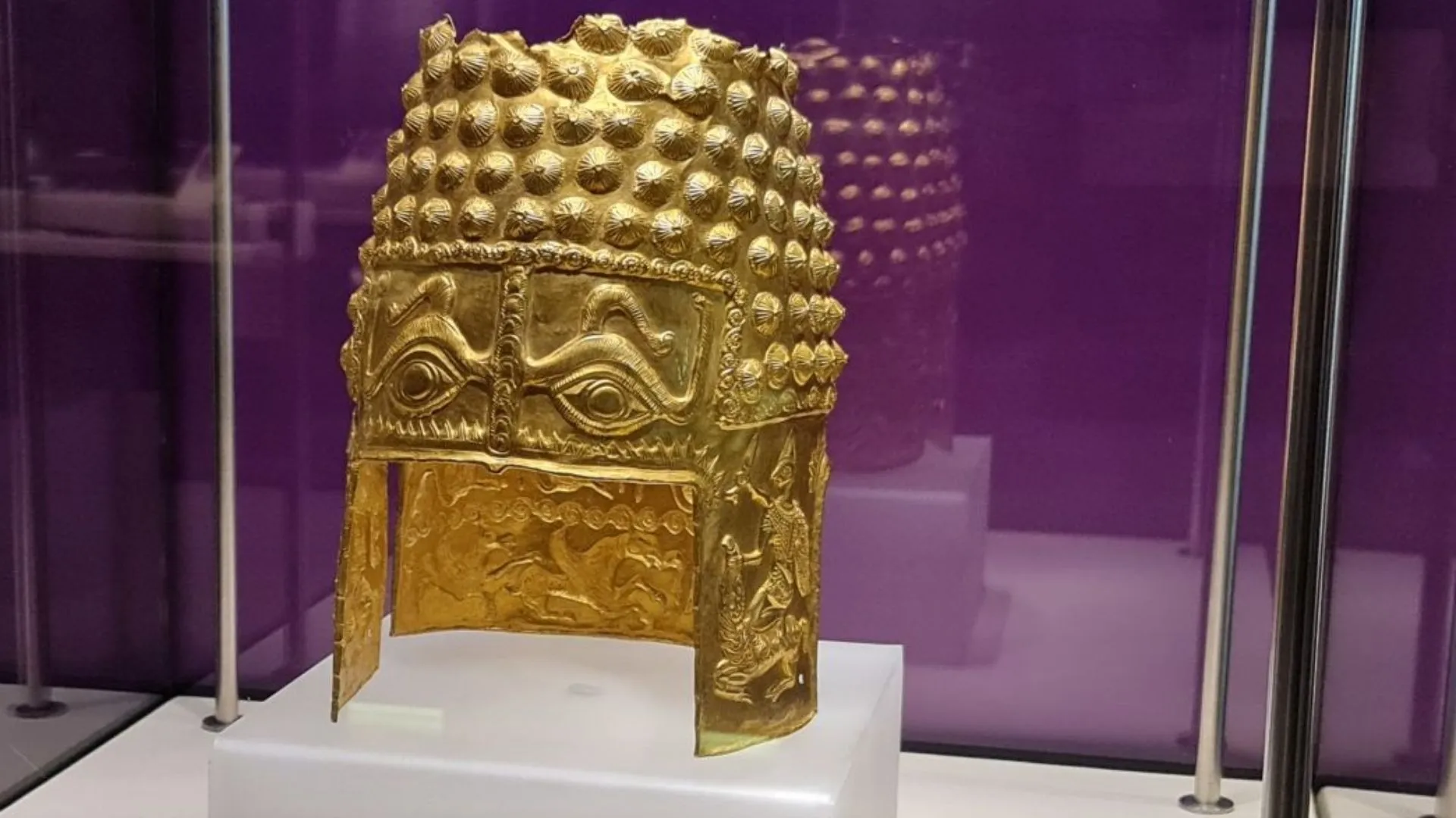 Peste un an de la furtul din Olanda: Mai multe piese din tezaurul dacic, inclusiv coiful, au fost recuperate