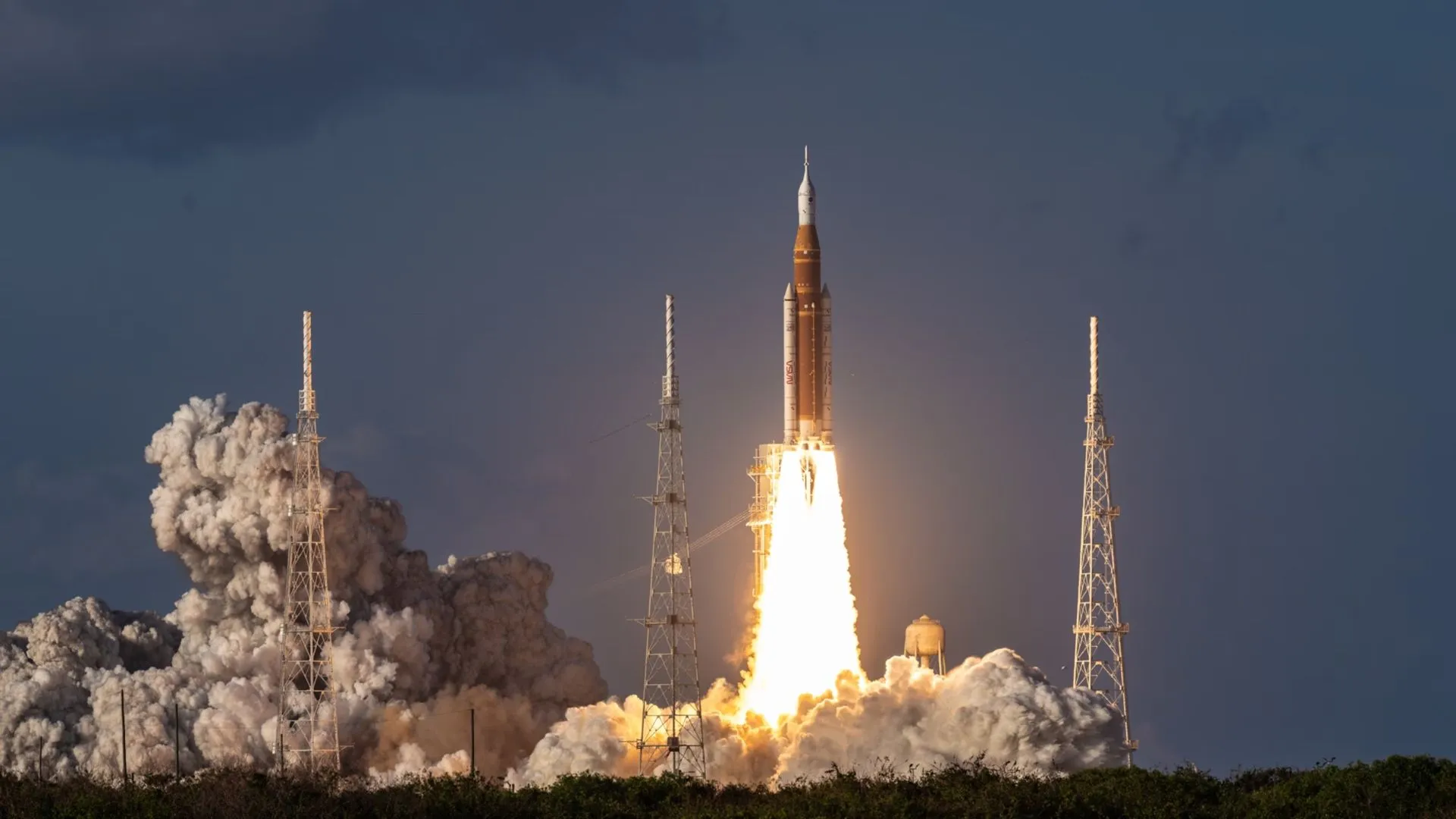 /VIDEO/ Misiunea Artemis 2 a fost lansată cu succes: Momentul când racheta pornește spre Lună