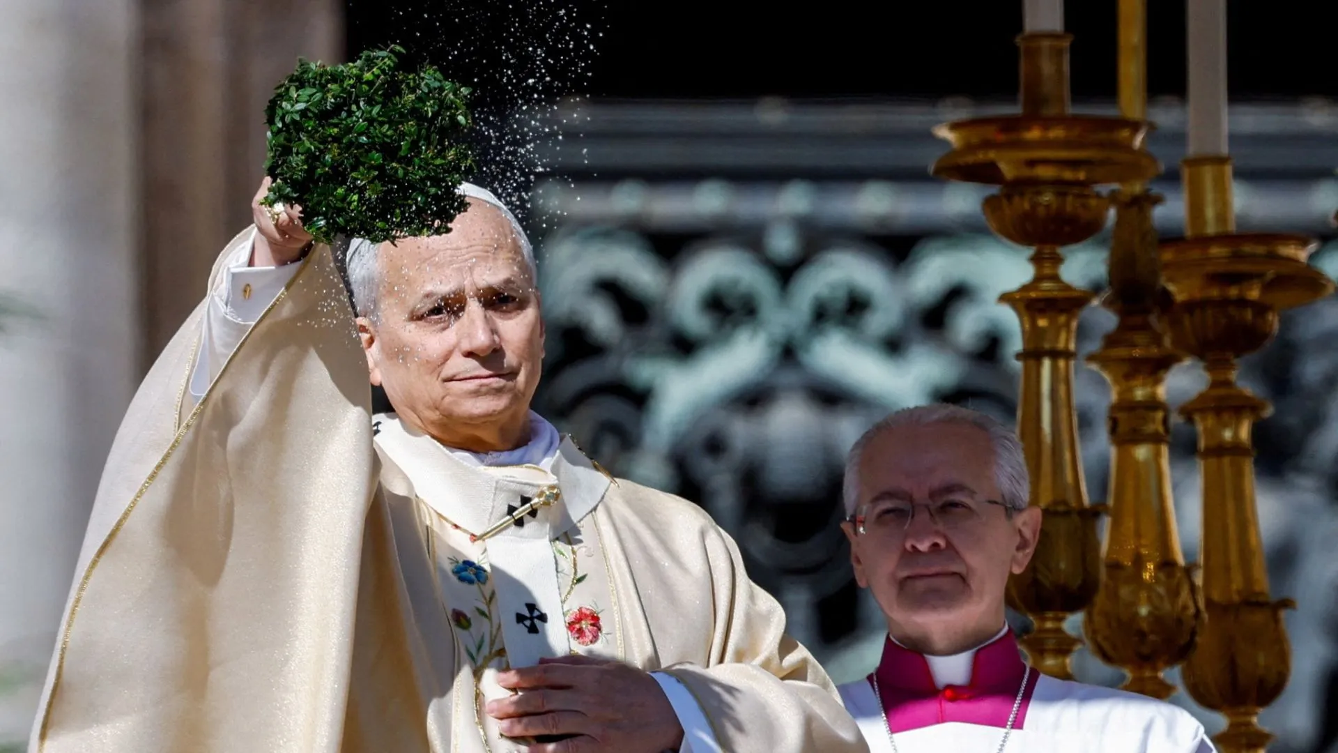 /LIVE/ Vaticanul, plin de credincioși și flori, la Liturghia de Paște. Papa: „Moartea nu mai are putere asupra noastră”