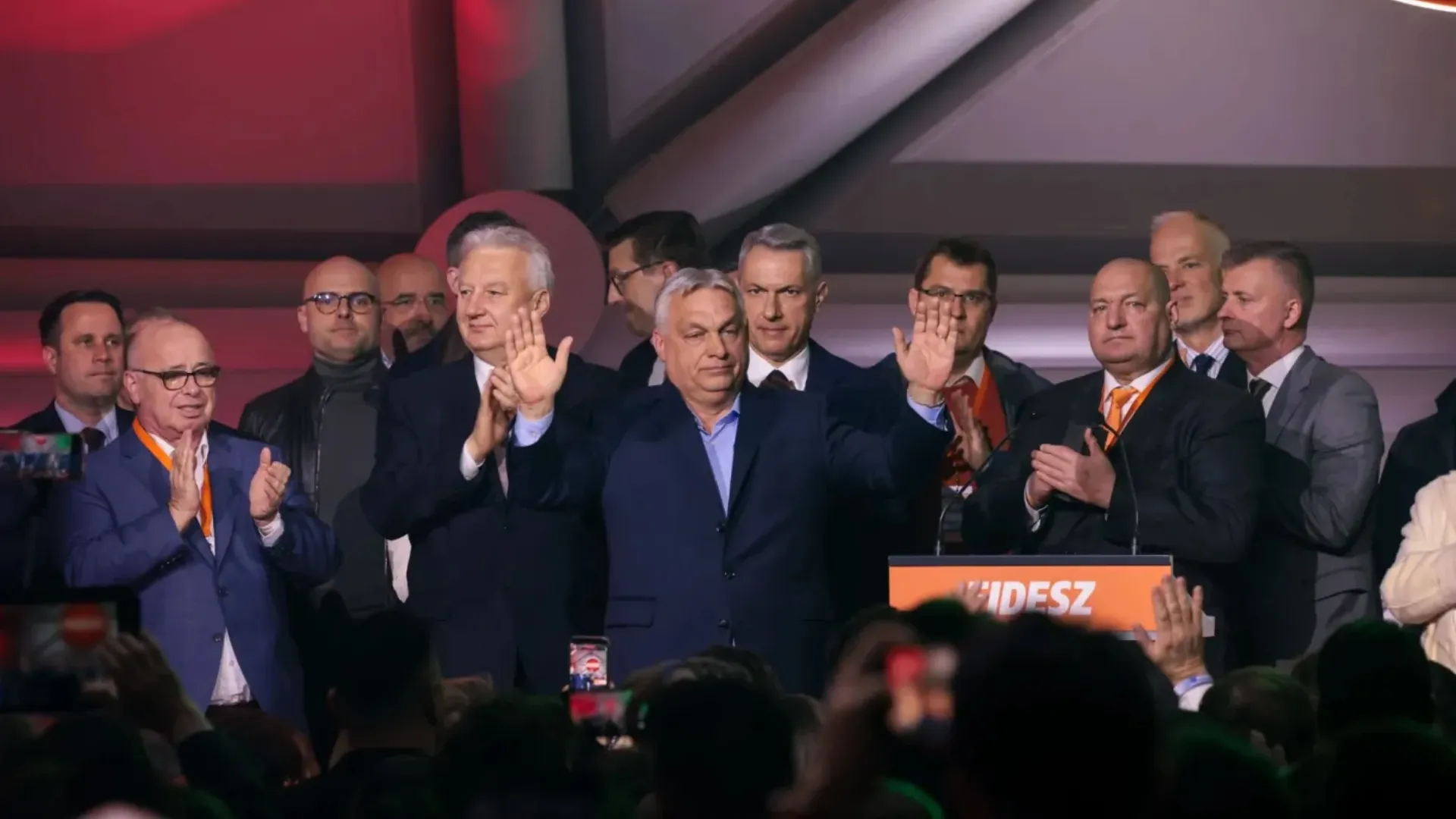 Victorie istorică la alegerile din Ungaria. Viktor Orban, înfrânt în fața lui Peter Magyar: „Noi nu renunțăm niciodată”